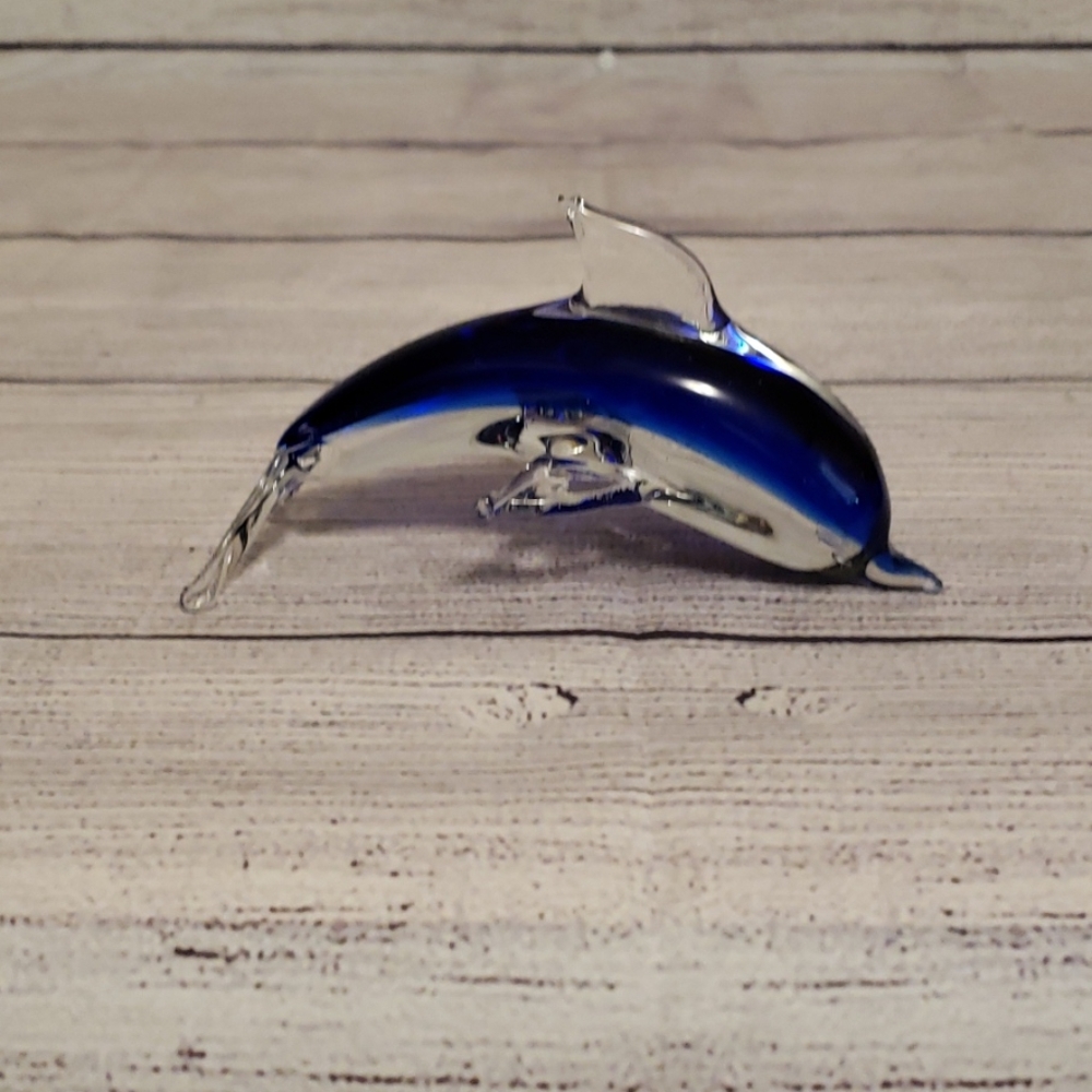Glass Dolphin - Picture 3 of 4